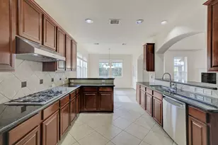 1745 N Meridian Greens Dr, Dickinson, TX 77539 - Photo 10