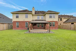 1745 N Meridian Greens Dr, Dickinson, TX 77539 - Photo 26