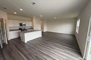 8303 Vacek Xing Wy, Richmond, TX 77469 - Photo 2