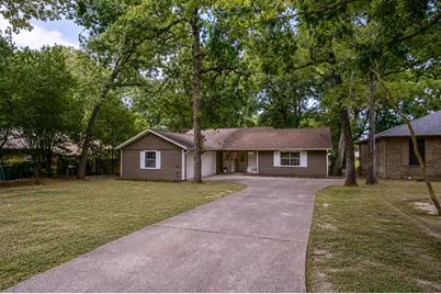 340 Rolling Hills Drive, Conroe, TX 77304 - Photo 2