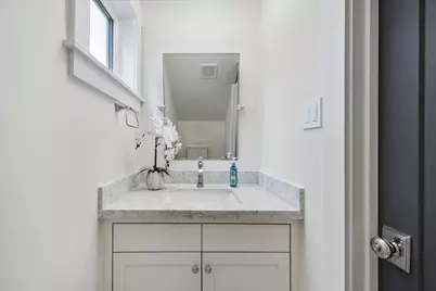 919 Walling Street #A, Houston, TX 77009 - Photo 32
