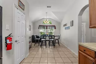 1803 Winding Trail Ln, Alvin, TX 77511 - Photo 6