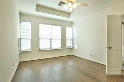 95 Douvaine Court, The Woodlands, TX 77382 - Photo 16