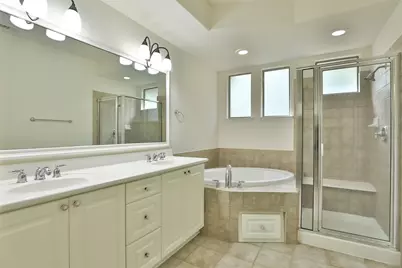 95 Douvaine Court, The Woodlands, TX 77382 - Photo 18