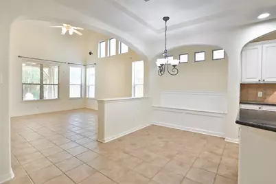 95 Douvaine Court, The Woodlands, TX 77382 - Photo 12