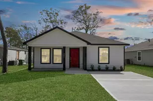 803 Jefferson Ave, Cleveland, TX 77327 - Photo 1