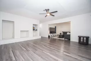 11443 Newbrook Dr, Houston, TX 77072 - Photo 8