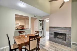1880 White Oak Dr, Houston, TX 77009 - Photo 1