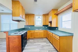 409 Botts St, Brenham, TX 77833 - Photo 8