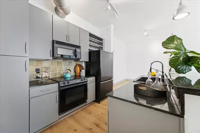1901 Post Oak Boulevard #2203, Houston, TX 77056 - Photo 2