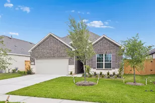 13718 Ballast Grn Dr, Texas City, TX 77568 - Photo 2
