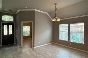 16126 Saxon Hollow Ln, Houston, TX 77084 - Photo 2