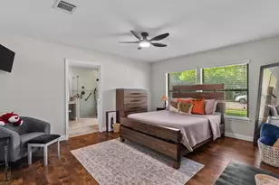 1613 S Hood St, Alvin, TX 77511 - Photo 22