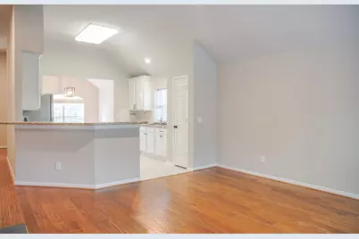 91 N Willow Point Circle, The Woodlands, TX 77382 - Photo 18