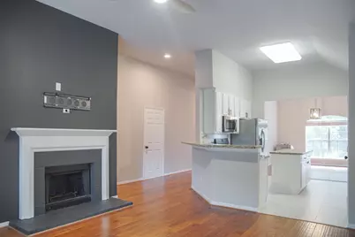 91 N Willow Point Circle, The Woodlands, TX 77382 - Photo 1