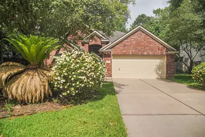 91 N Willow Point Circle, The Woodlands, TX 77382 - Photo 2