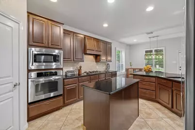 42 N Arrow Canyon Circle, The Woodlands, TX 77389 - Photo 16