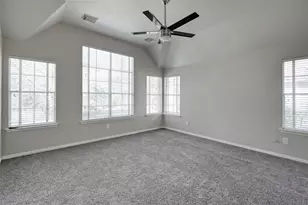51 E Greywing Cir, The Woodlands, TX 77382 - Photo 10