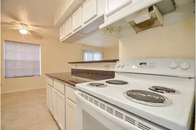 2750 Holly Hall Street #716, Houston, TX 77054 - Photo 12