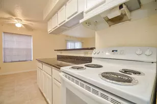 2750 Holly Hall St, Houston, TX 77054 - Photo 12