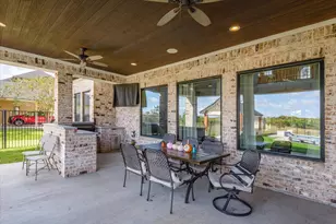 2409 E X St, Deer Park, TX 77536 - Photo 40