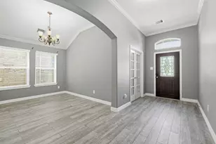 1715 Round Oak Ln, Conroe, TX 77304 - Photo 6