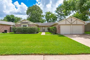 2915 Early Turn Dr, Webster, TX 77598 - Photo 1