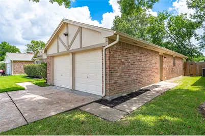 2915 Early Turn Drive, Webster, TX 77598 - Photo 2