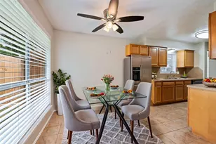 2915 Early Turn Dr, Webster, TX 77598 - Photo 8