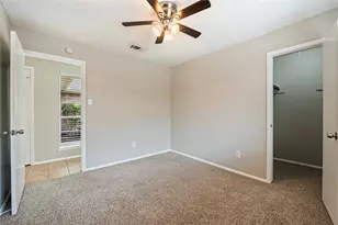 2915 Early Turn Dr, Webster, TX 77598 - Photo 32