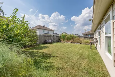 8019 Rosemary Drive, Baytown, TX 77521 - Photo 32