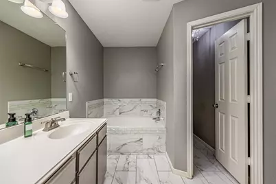 8019 Rosemary Drive, Baytown, TX 77521 - Photo 20