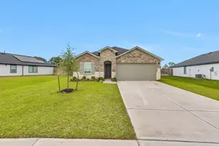 1147 Buffalograss Trl, Sealy, TX 77474 - Photo 2