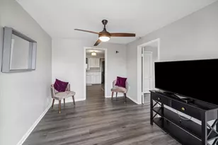 7837 Dayton St, Houston, TX 77012 - Photo 2