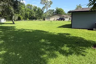 55 Periwinkle Ct, Lake Jackson, TX 77566 - Photo 24
