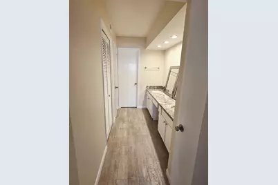 2323 Augusta Drive #38, Houston, TX 77057 - Photo 12