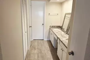 2323 Augusta Dr, Houston, TX 77057 - Photo 12