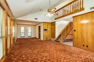 204 Sleepy Hollow Dr, Lake Jackson, TX 77566 - Photo 8