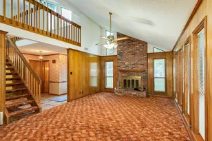 204 Sleepy Hollow Dr, Lake Jackson, TX 77566 - Photo 6
