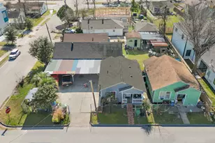 1414 Moody St, Houston, TX 77009 - Photo 1