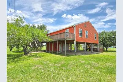 205 Buckskin Drive, Palacios, TX 77465 - Photo 4