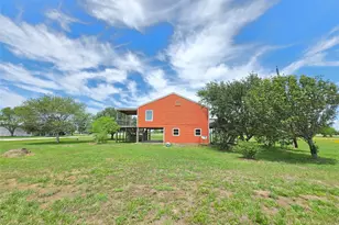 205 Buckskin Dr, Palacios, TX 77465 - Photo 30