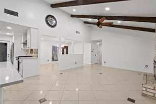 9814 Sageroyal Ln, Houston, TX 77089 - Photo 12