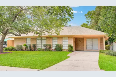 11206 Cliffwood Drive, Houston, TX 77035 - Photo 14