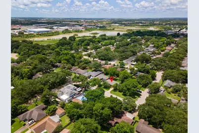 11206 Cliffwood Drive, Houston, TX 77035 - Photo 12