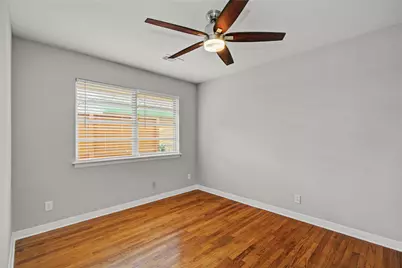 11206 Cliffwood Drive, Houston, TX 77035 - Photo 24