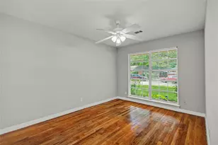 11206 Cliffwood Dr, Houston, TX 77035 - Photo 26