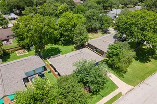 11206 Cliffwood Dr, Houston, TX 77035 - Photo 8