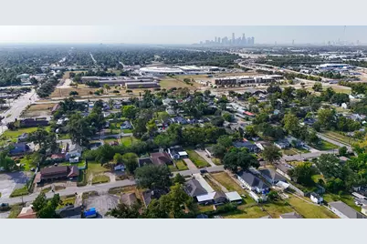 4034 Caplin Street, Houston, TX 77026 - Photo 36