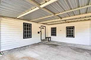 4034 Caplin St, Houston, TX 77026 - Photo 4